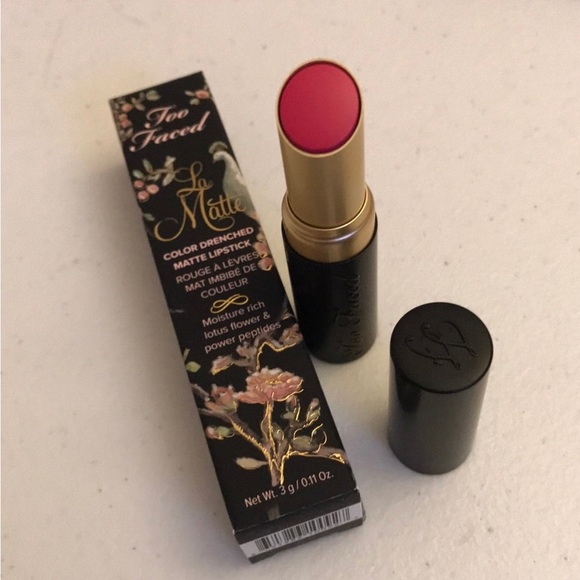 TOO FACED LA MATTE LIPSTICK - TROUBLEMAKER - Picture 9 of 14